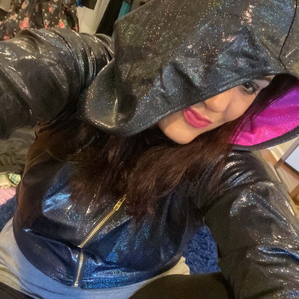 1/3 Different Cropped Coquetry Clothing Black Holographic Jackets Size L/XL